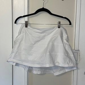 Lululemon white tennis skirt